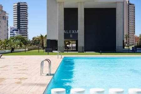Apartamento De 3 Dormitorios Piscina Y Parking Calpe Esterno foto